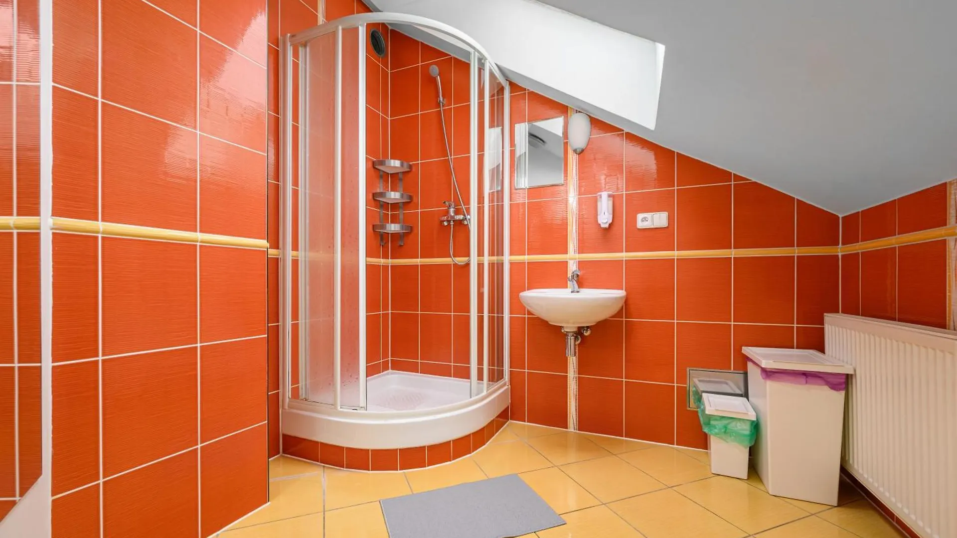 Отель Wellness Rooms Central Прага