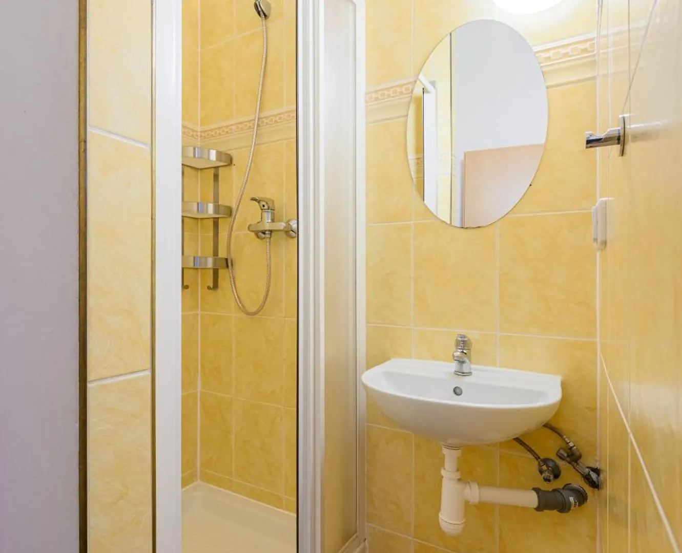 Wellness Rooms Central Prague 3*,