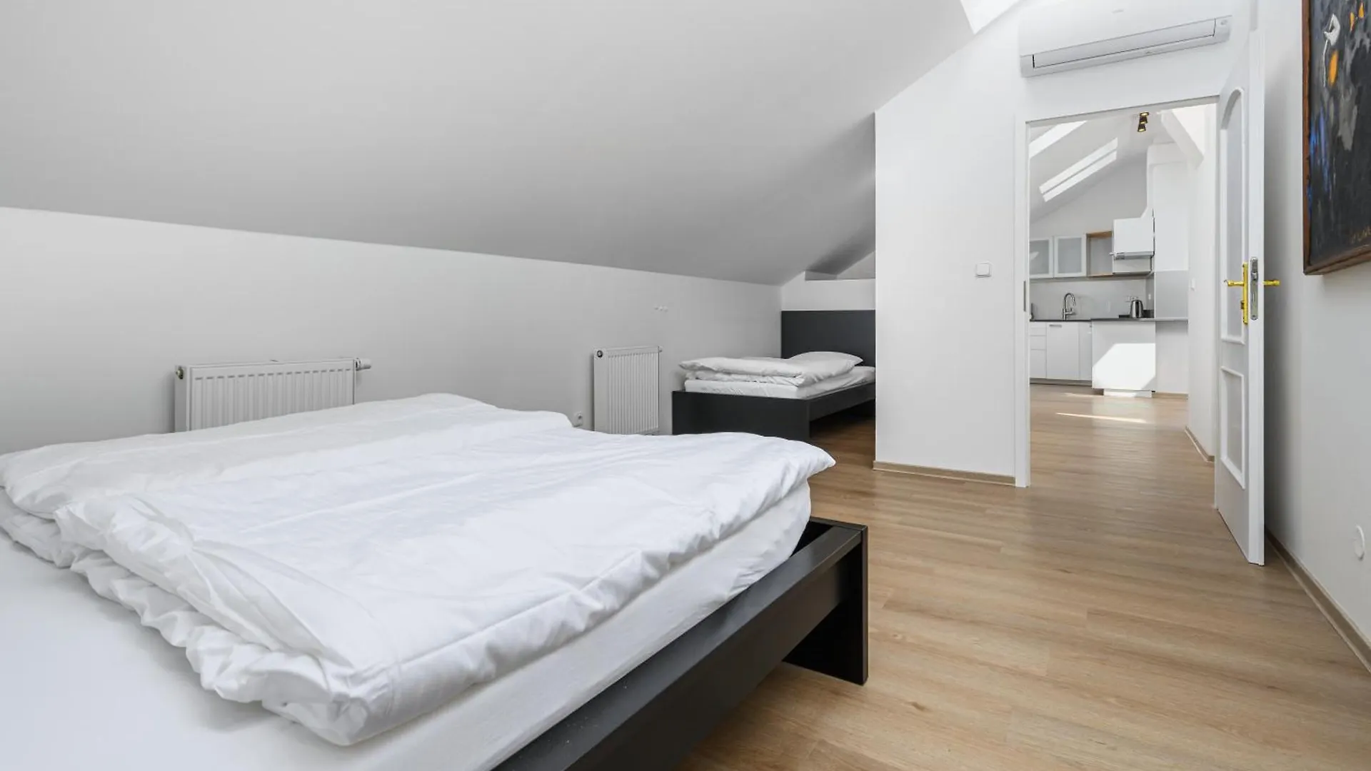 Wellness Rooms Central Прага Чехия