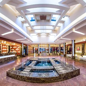 Grand Majestic Hotell