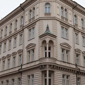 Hotel The Palace And