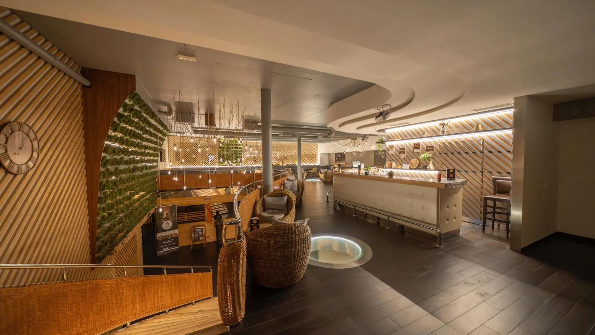 *** Отель Wellness Rooms Central Прага Чехия