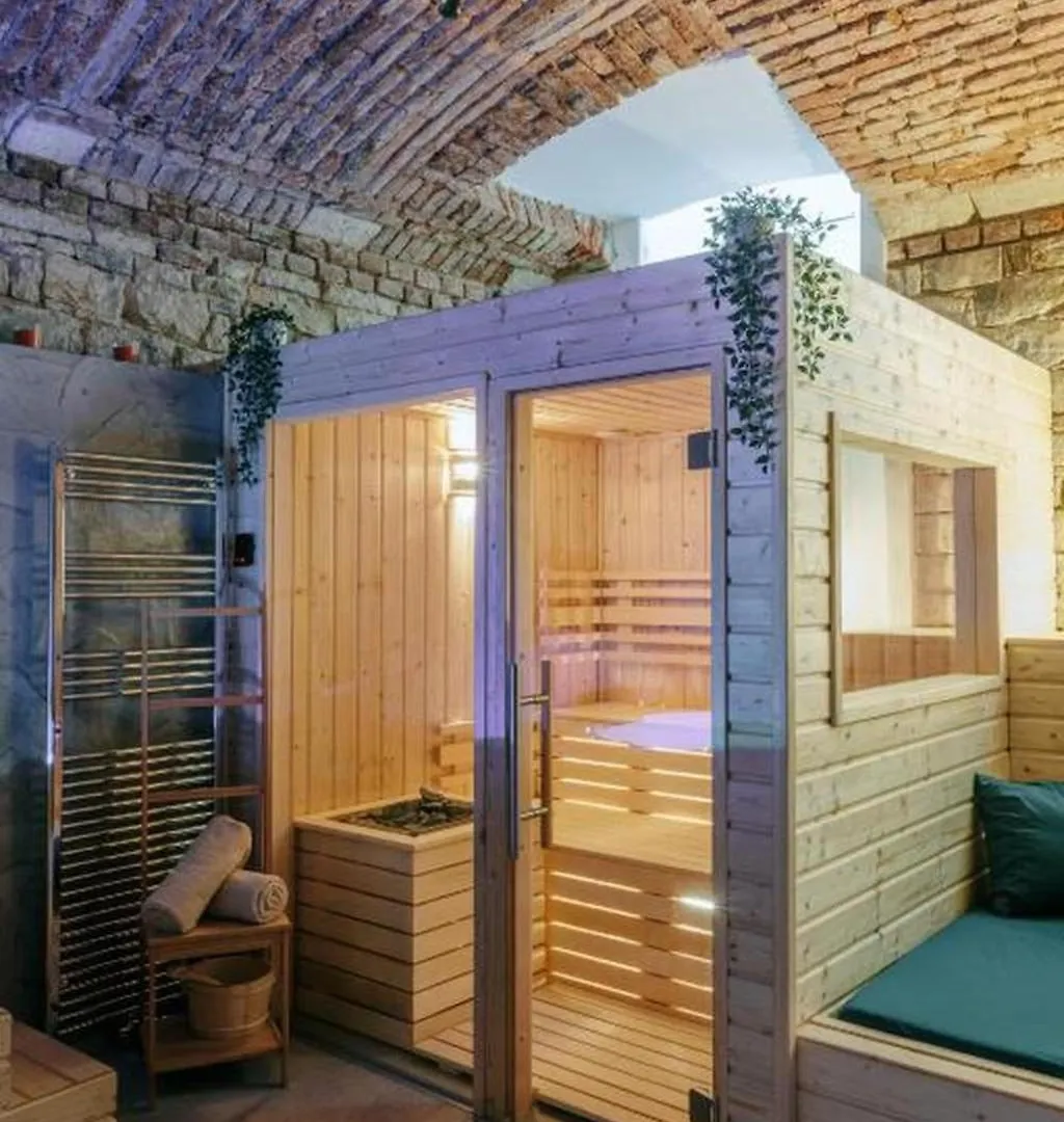 Wellness Rooms Central Prague Hotel
